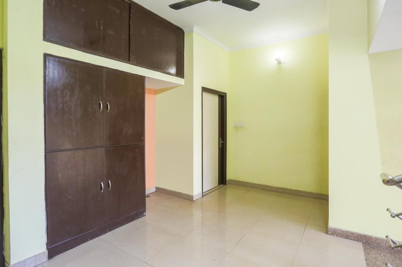 Spot On 72060 Hotel Kaushik Kakarmatha 外观 照片